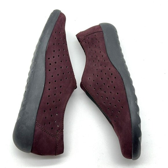 Clarks Shoes Perforated Aubergine Nubuck Leather Slip On Medora Gemma Sz 9 M - Picture 4 of 9
